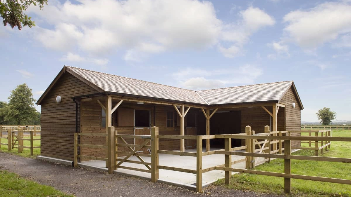 Horse Barn Kits, image size:1200x675