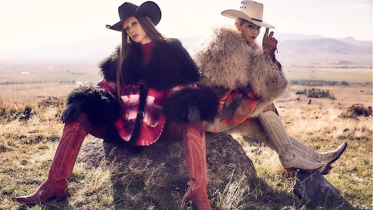 Lindsey Thornburg's Pendleton Cloaks - COWGIRL Magazine