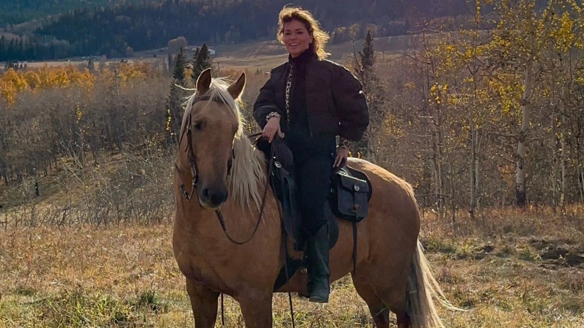 Shania Twain Swears By Bag Balm — And Cowgirls Have Been Using It For Years  - COWGIRL Magazine