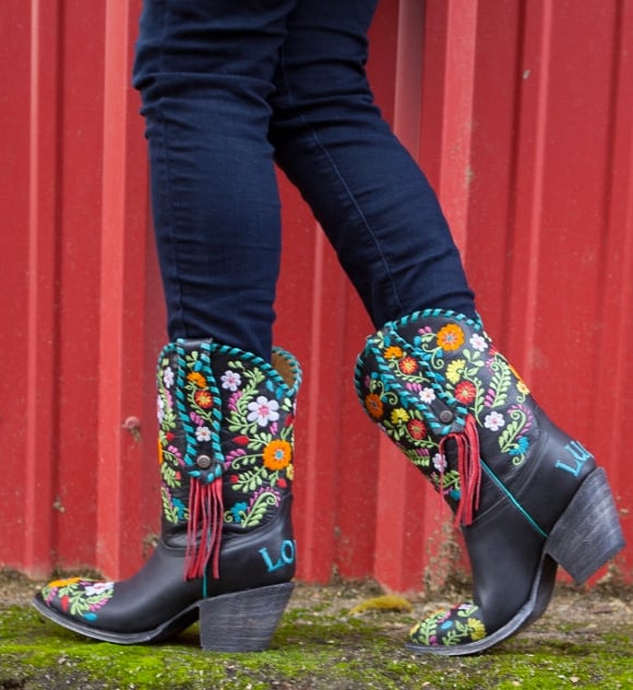 10 Funky Boots Made to Turn Heads - COWGIRL Magazine