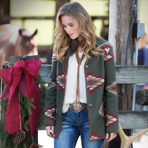 All About Aztec Print for Winter - COWGIRL Magazine