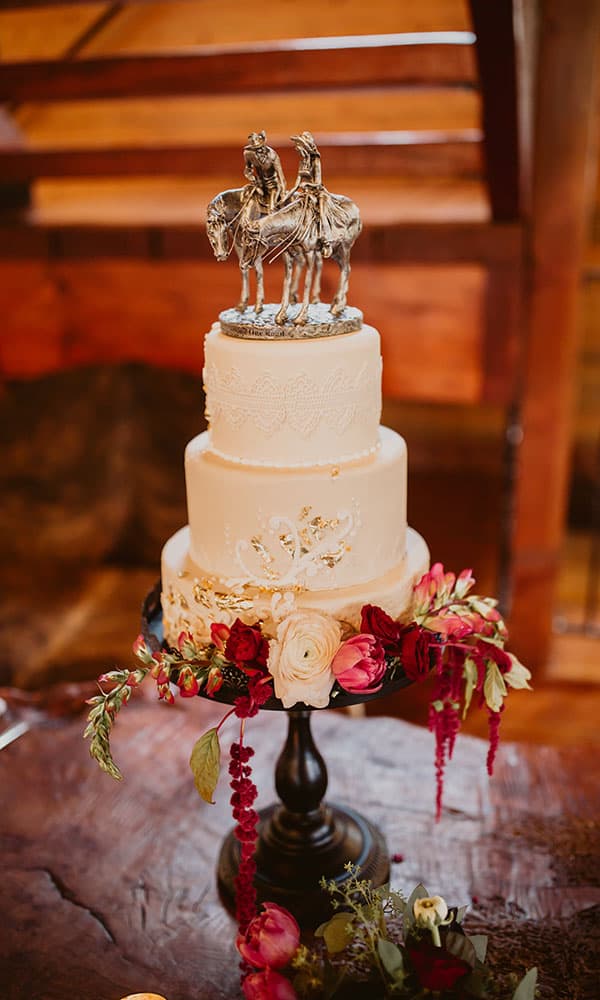 Go Head Over Boots For This Western Cowgirl Wedding Shoot COWGIRL