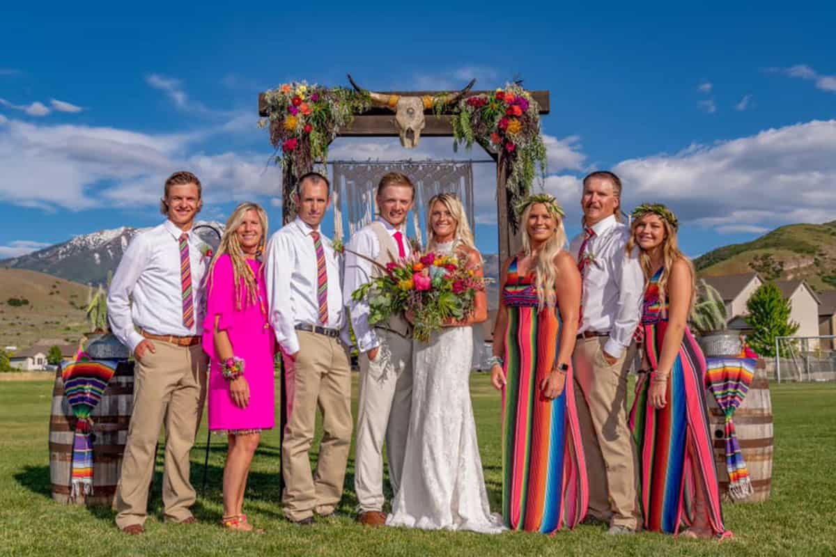 Savor This Beautiful Serape Wedding! Savor This Beautiful Serape Wedding!