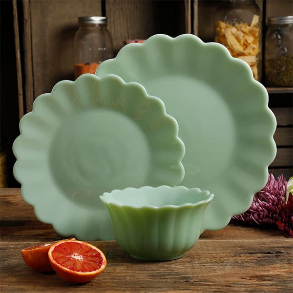 The Pioneer Woman Timeless Beauty Jade Dinnerware Set