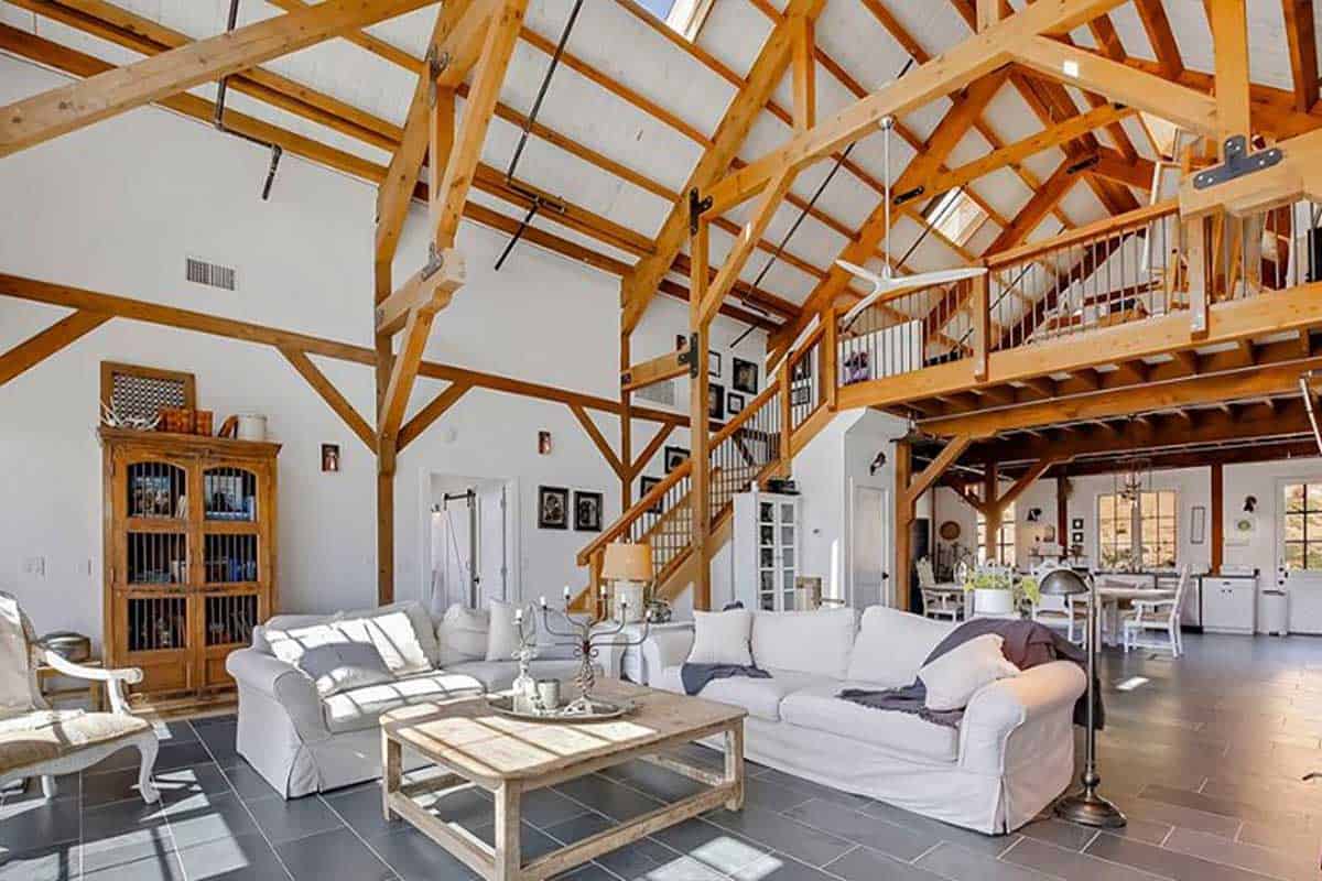 Ponderosa Country Barn Home, image size:1200x800