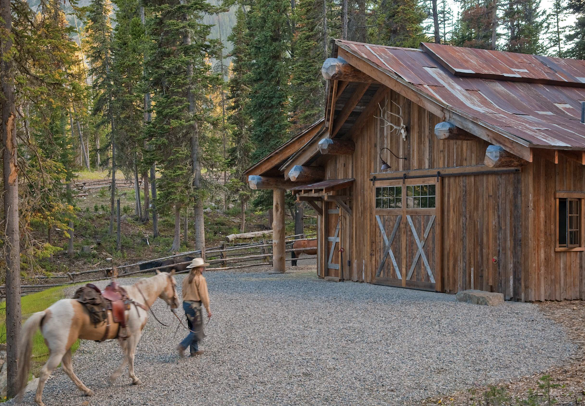 Horse Barns With A Touch Of Rustic Charm - COWGIRL Magazine, image size:1200x833