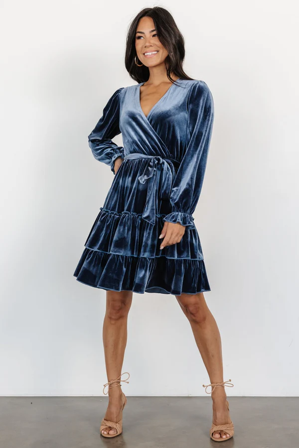 pleated fall dress Petal & Pup Women's Naira Pleated Maxi Dress main image 1