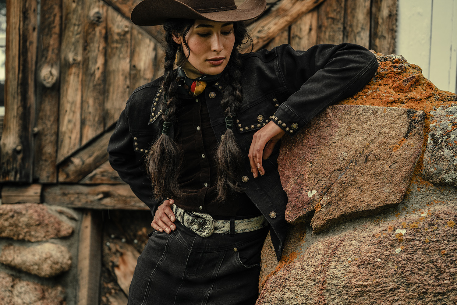 Cowboyhoed met veer, sprankelende cowgirlhoed bruid westerse festival fancy hoeden - westerse niet-geweven veren bruid cowgirl hoed westerse festival verkleding voor dames muziekfestival, feest Cowboyhoed met veer, sprankelende cowgirlhoed bruid westerse festival fancy hoeden - westerse niet-geweven veren bruid cowgirl hoed westerse festival verkleding voor dames muziekfestival, feest